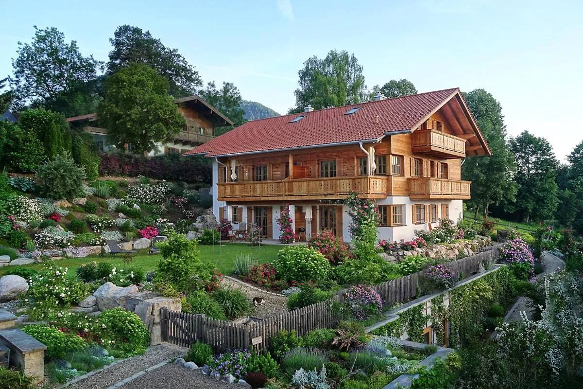 Ferienwohnungen Im Rosengarten Inkl. Chiemgaukarte Ruhpolding