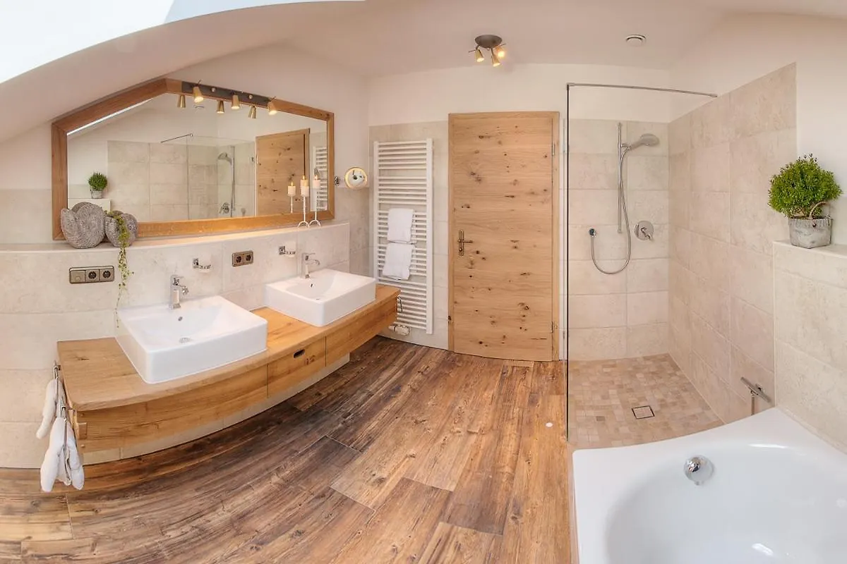 Ferienwohnungen Im Rosengarten Inkl. Chiemgaukarte Ruhpolding Apartment