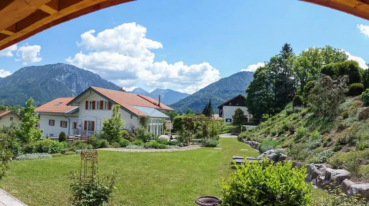 Ferienwohnungen Im Rosengarten Inkl. Chiemgaukarte Ruhpolding
