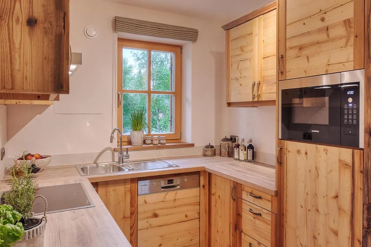 Apartment Ferienwohnungen Im Rosengarten Inkl. Chiemgaukarte Ruhpolding